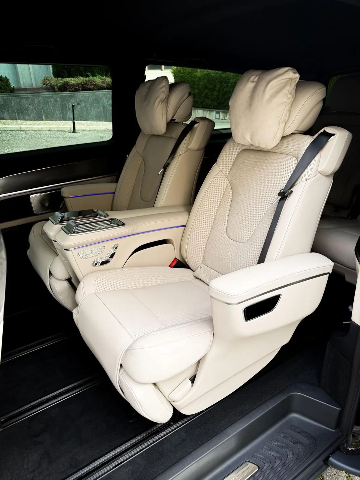 مقاعد VIP في مرسيدس V Class